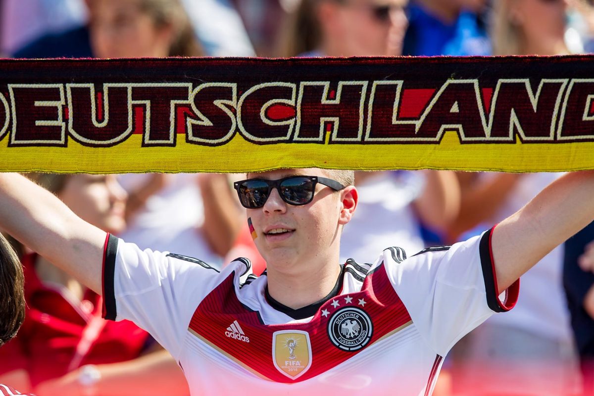 world-cup-fans-GER_VS_SWE009.jpg